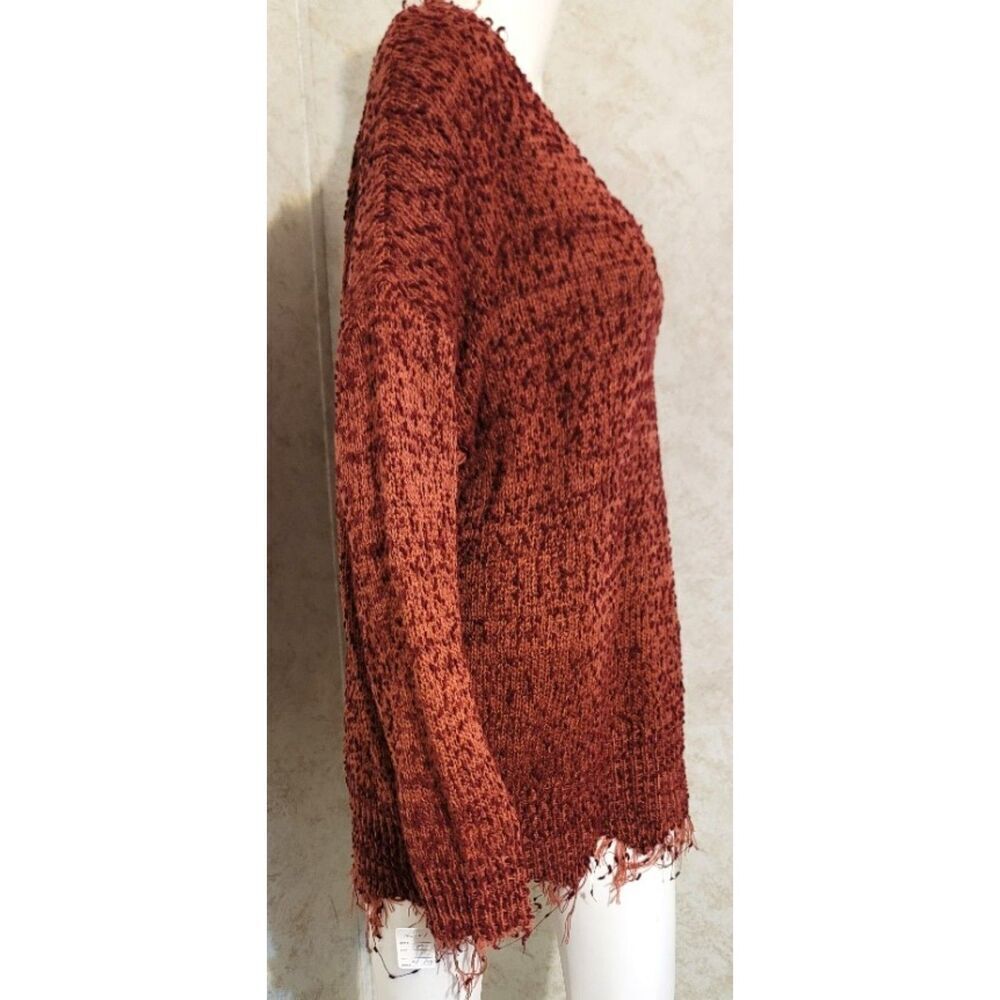 Umgee Frayed Vee Neck Oversized Knit Sweater - Size M - Picture 4 of 12